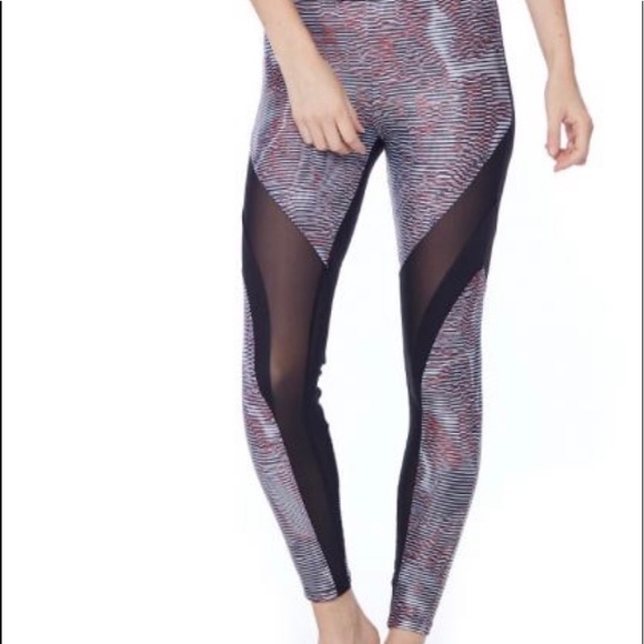 Koral Pants - KORAL Sahara and black high rise leggings